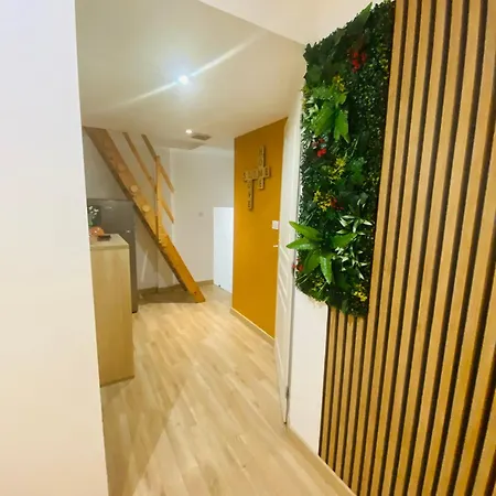 Appartement Le Colibri, Spacieux T2 Bis Avec Mezzanine, Clim Mobile, Calme Et Central, Clim Mobile A